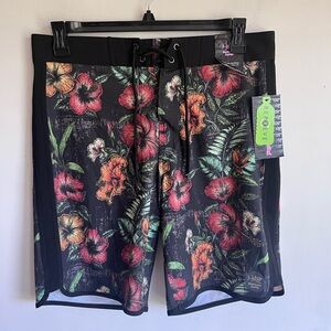 Psycho Tuna NWT men’s surfing board shorts size 32, black with multicolored
